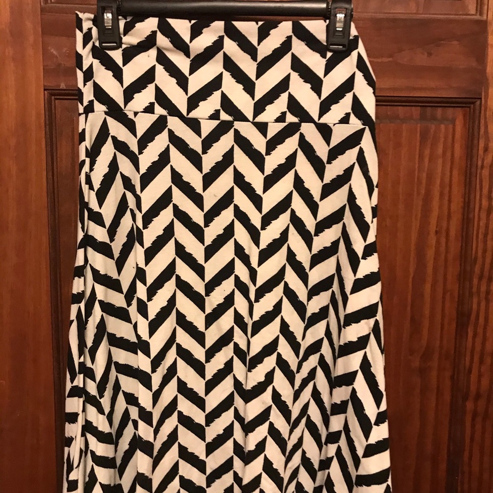 Lularoe ladies skirt